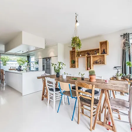 Vosseslag - Garage And Big Garden By Interhome *
